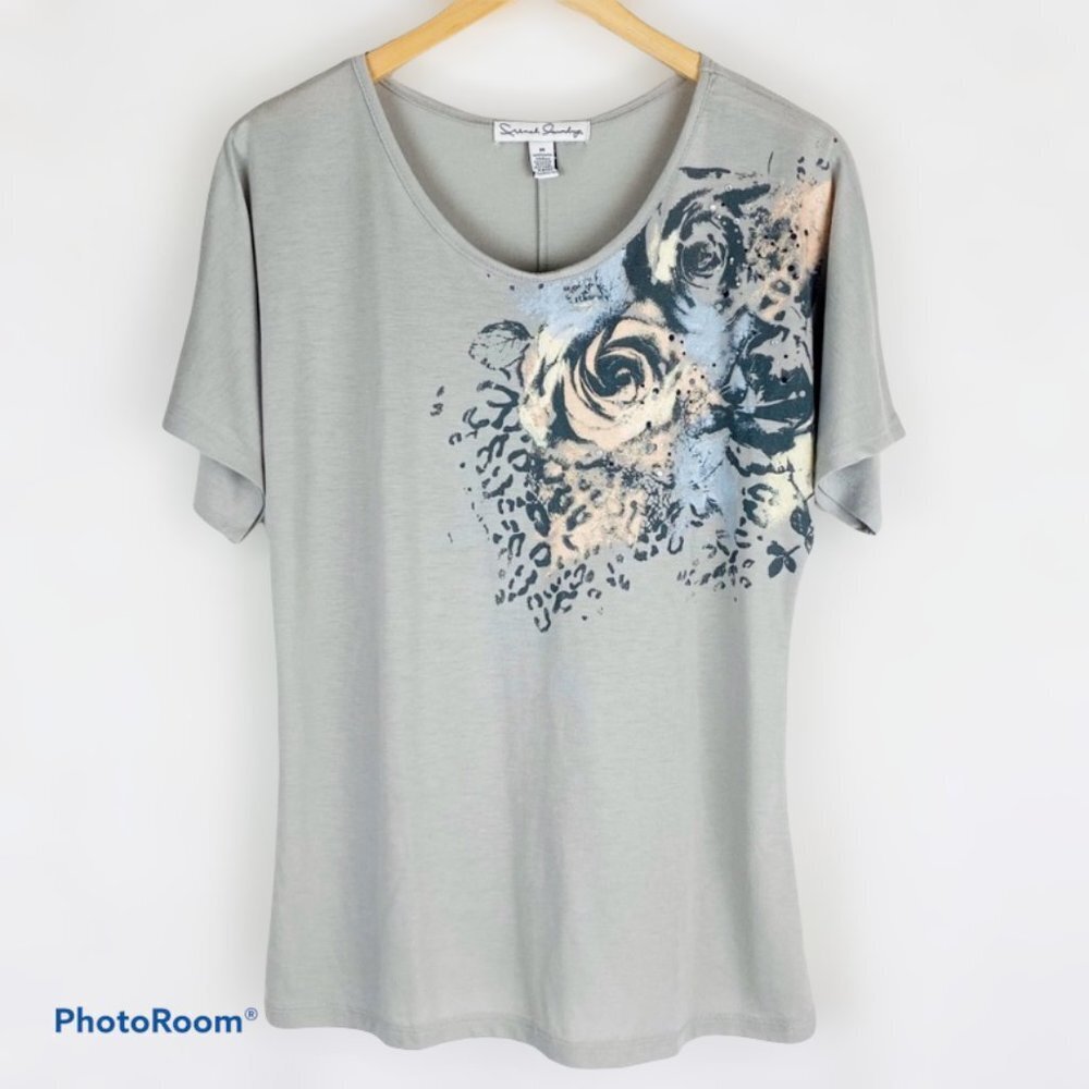 FRENCH LAUNDRY Gray Short-Sleeve Rose Print Graphic Top Medium
